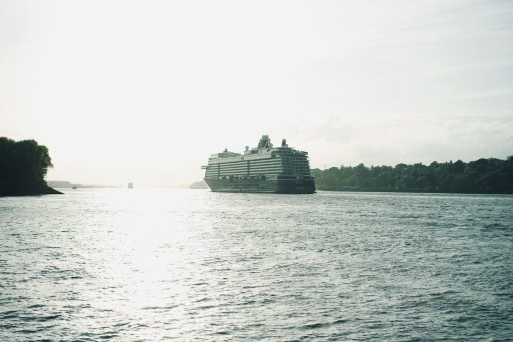 Wie Heisst Das Heute Grösste Und Luxuriöseste Kreuzfahrtschiff Der Welt?