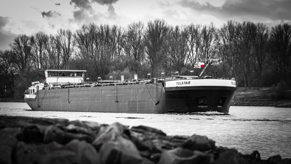 Ist Auf Dem Rhein Linksverkehr?