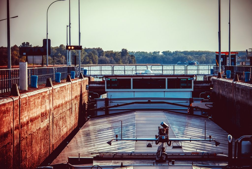 Wie Lange Dürfen Schiffe Auf Dem Rhein Fahren?